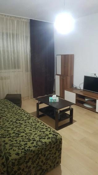 Apartament cu 2 camere semidecomandat în Brotăcei