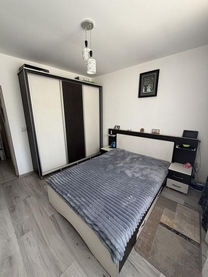 Apartament cu 2 camere decomandat în Popoveni