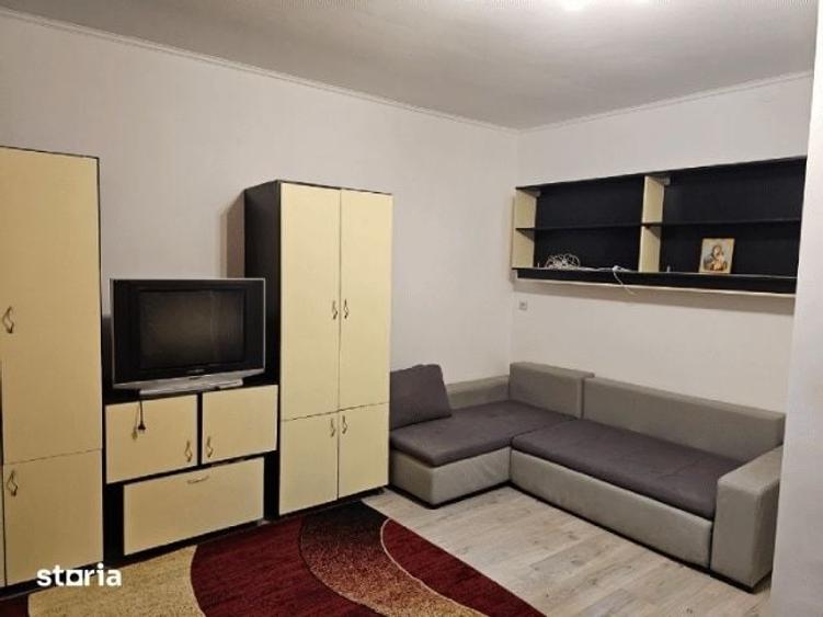 Casă cu 3 camere cu Teren 120 Mp în Sărărie