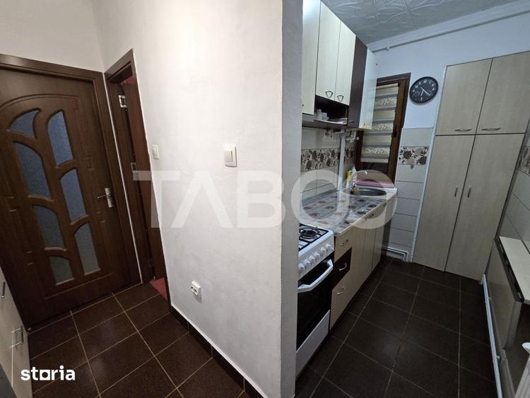 Apartament cu 2 camere nedecomandat, mobilat în Mihai Viteazul