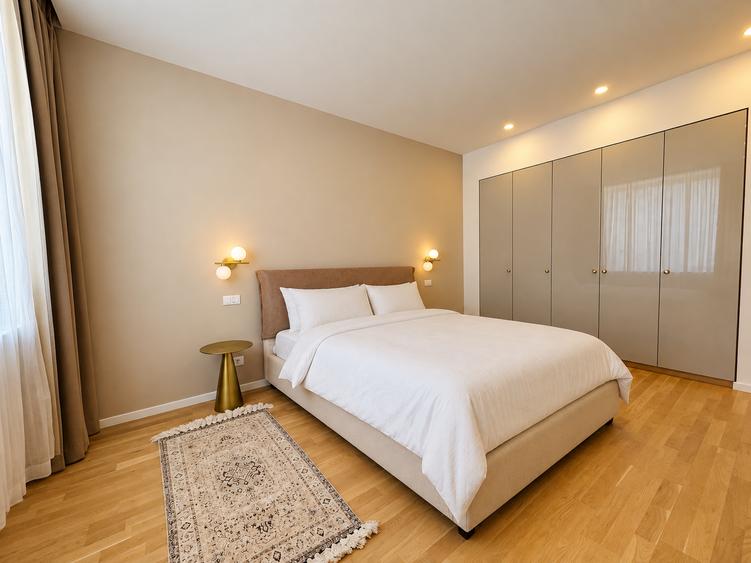 Apartament cu 2 camere decomandat în Polonă