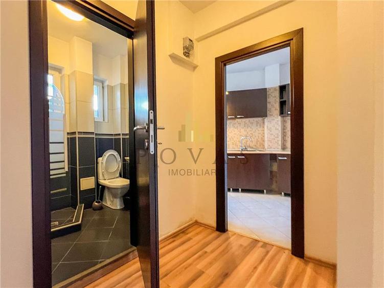 Apartament cu 4 camere decomandat în Universitate