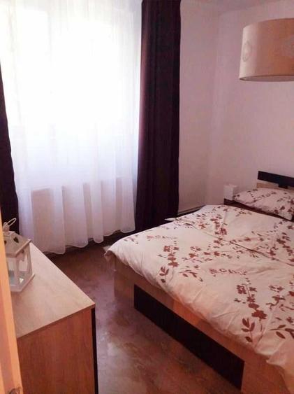 Apartament cu 2 camere decomandat în Cornișa