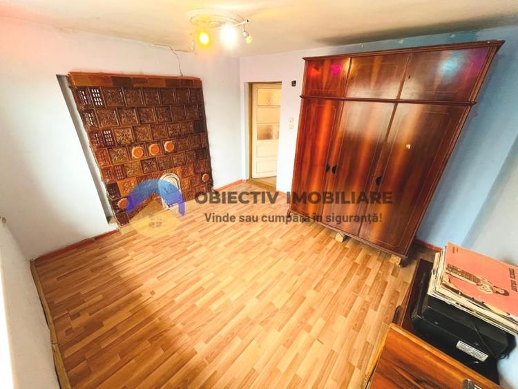 Casă cu 7 camere cu Teren 5958 Mp în Dobreni