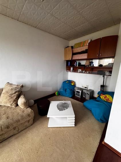 Apartament cu 4 camere decomandat, mobilat în Sud-Est