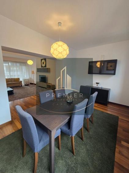 Apartament cu 4 camere decomandat în Herăstrău