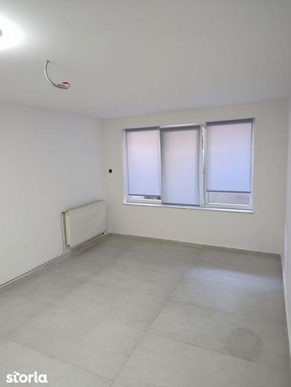 Spațiu comercial, de 22 mp, în Zorilor