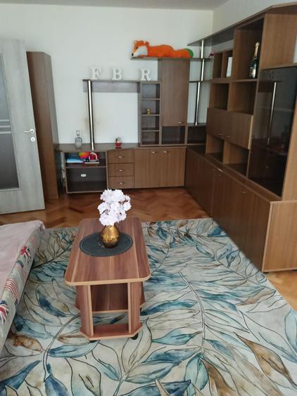 Apartament cu 2 camere decomandat în Deve