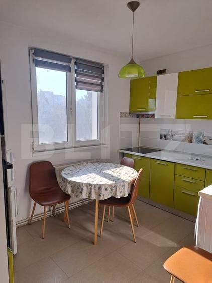 APARTAMENT SPATIOS CU 3 CAMERE, 63. MP, ZONA DAMBU - 1