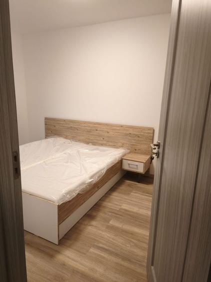 Apartament cu 2 camere semidecomandat în Florești