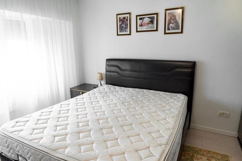 Apartament cu 3 camere decomandat, mobilat în Central