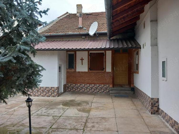 Casă cu 4 camere în Grădiște