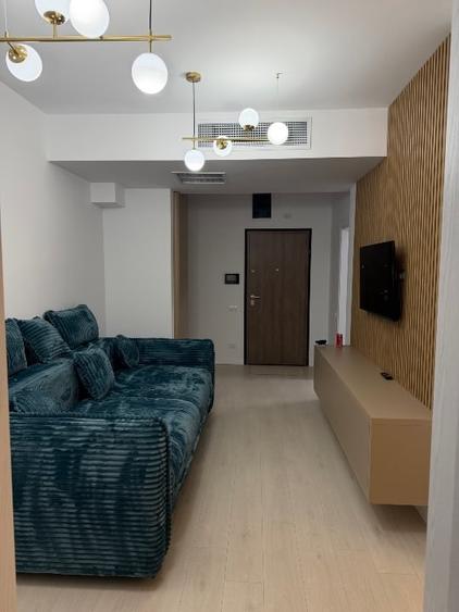 Apartament cu 2 camere decomandat, mobilat în Central