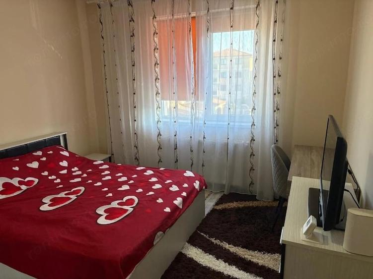 Apartament cu 3 camere semidecomandat în Braytim