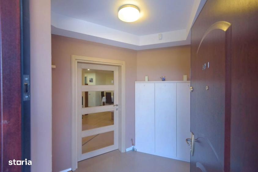Apartament cu 3 camere decomandat în Otopeni