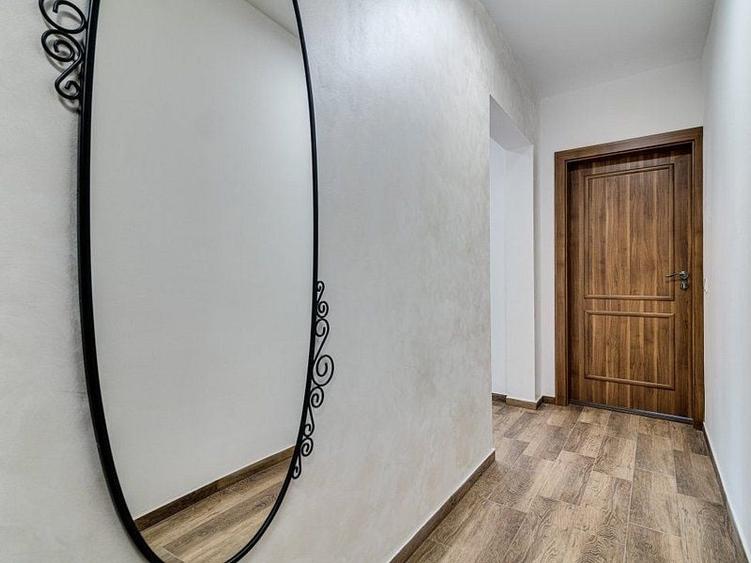 Apartament cu 3 camere decomandat, mobilat în 1 Mai