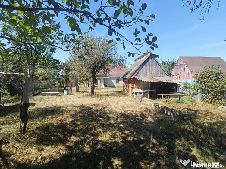 Casă cu 2 camere cu Teren 2200 Mp în Homorodu de Mijloc
