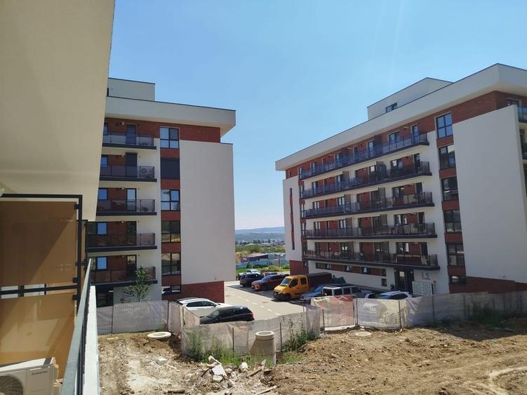 Apartament cu 2 camere decomandat în Galata