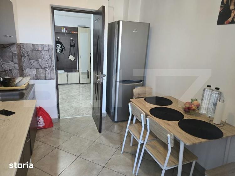 Apartament cu 3 camere decomandat în Micro 4
