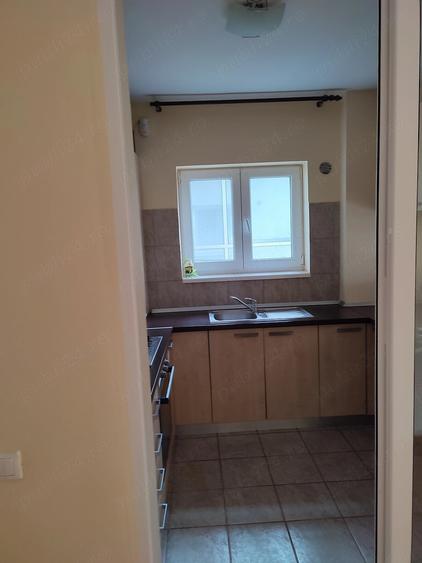 Apartament cu 2 camere semidecomandat în Subcetate