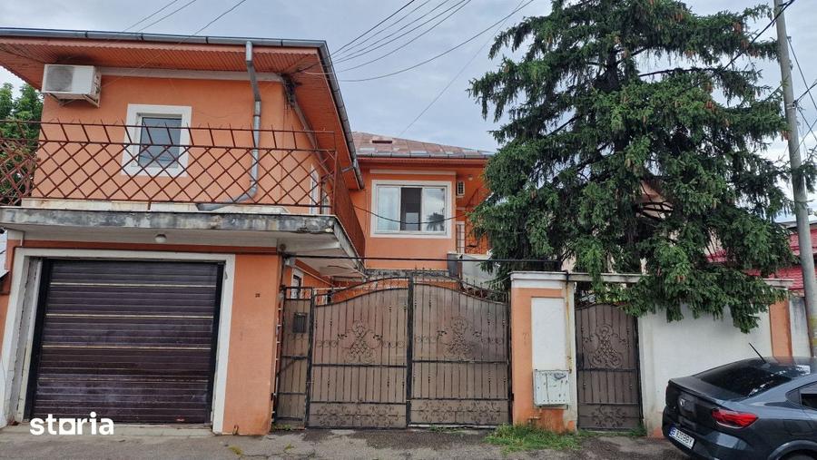 Casă cu 8 camere cu Teren 200 Mp în Sălaj