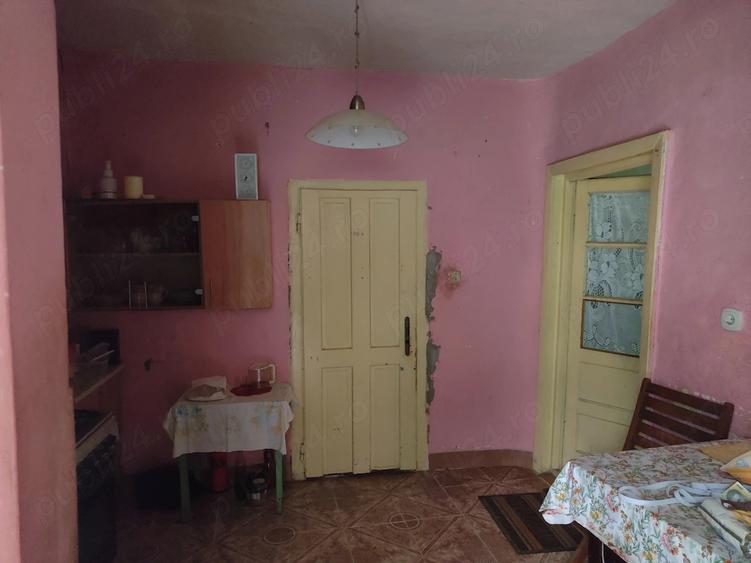 Casă cu 2 camere cu Teren 1545 Mp în Ineu