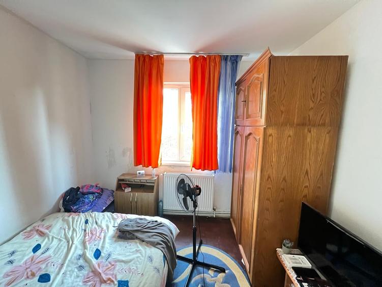 Apartament cu 2 camere semidecomandat, mobilat în Florilor