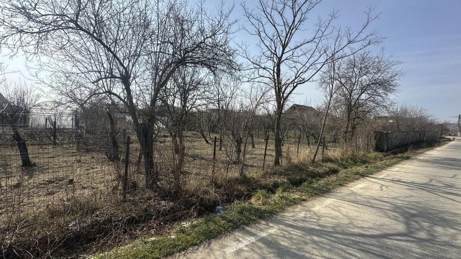Teren Construcții intravilan de 400 mp, în Trivale