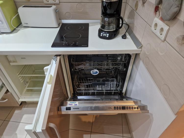 Apartament cu 2 camere semidecomandat în Ultracentral