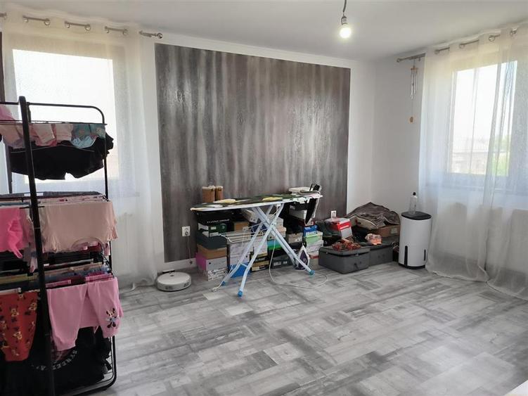 Casă cu 4 camere cu Canalizare în Ciorogârla