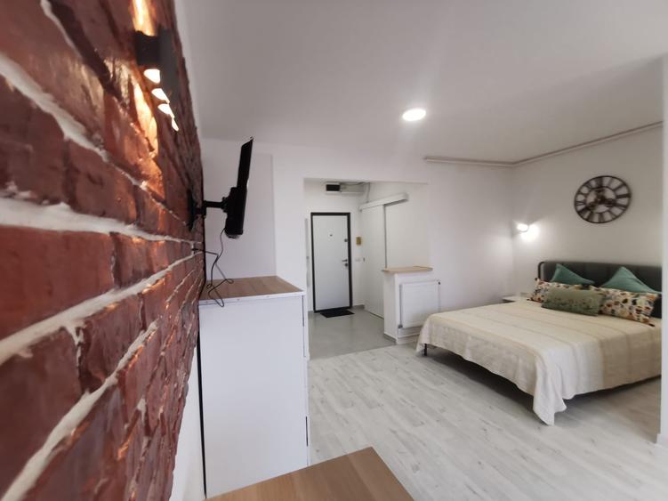 Garsonieră decomandată în Complex Studențesc