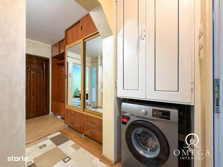 Apartament cu 2 camere decomandat în Nicolina