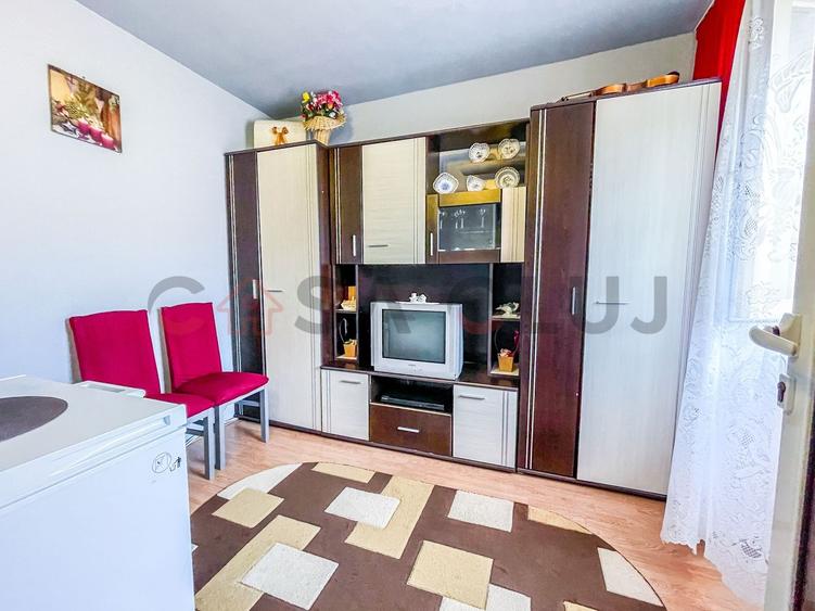 Apartament cu 4 camere semidecomandat, mobilat în Mănăștur