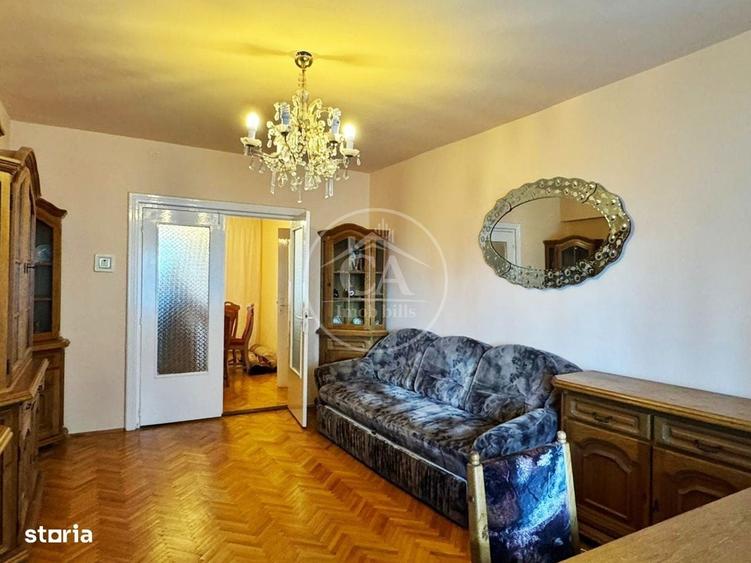 Apartament cu 4 camere decomandat în Decebal