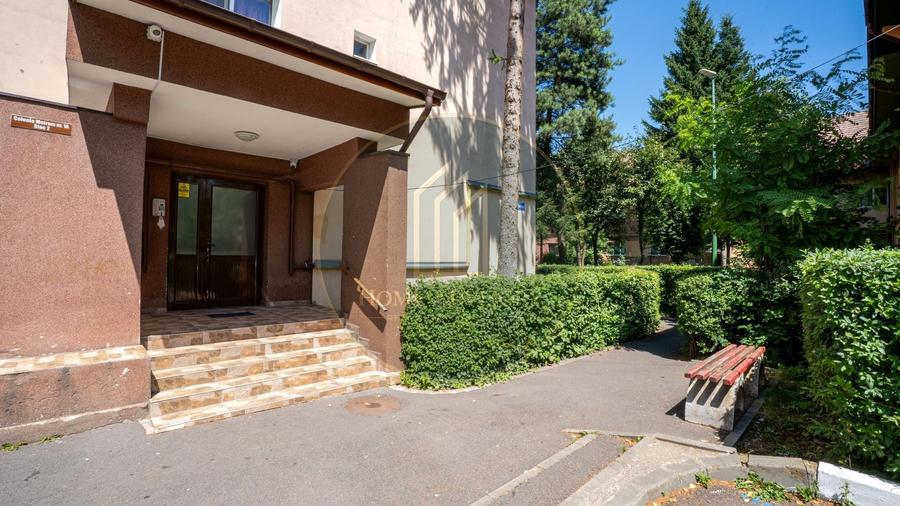 Garsonieră decomandată în Astra