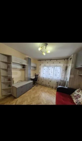 Apartament cu 3 camere decomandat, mobilat în Cug
