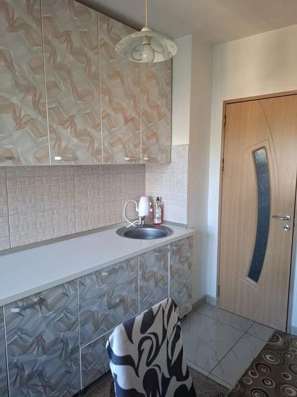 Apartament cu 2 camere semidecomandat în Exterior Vest