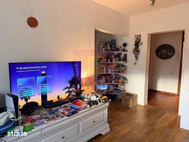 Apartament cu 3 camere decomandat în Nerva Traian