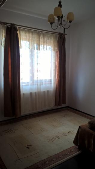Apartament cu 3 camere decomandat, mobilat în 1 Mai