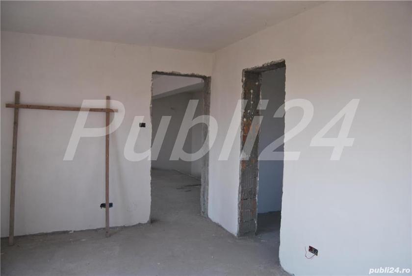 Casă cu 6 camere cu Teren 404 Mp în Ovidiu