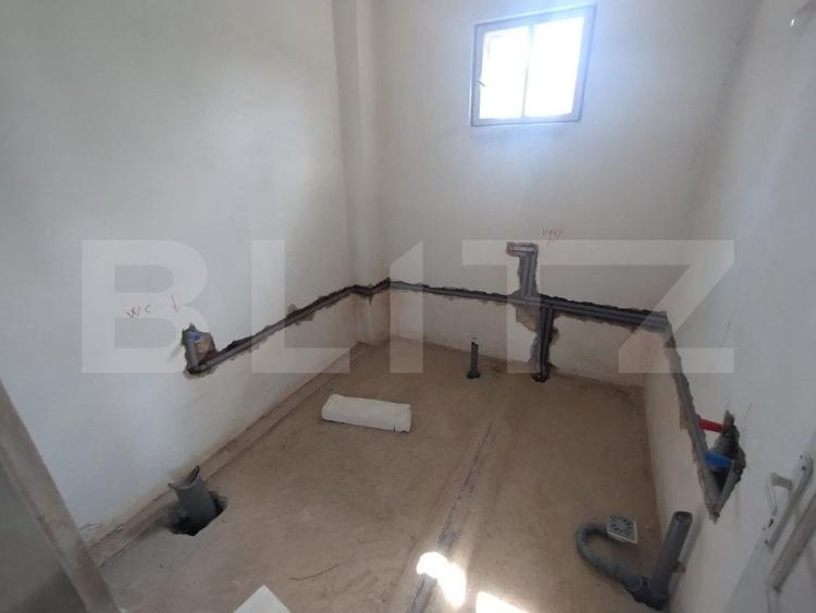 Casă individuală cu 3 camere cu Garaj în Sud-Est