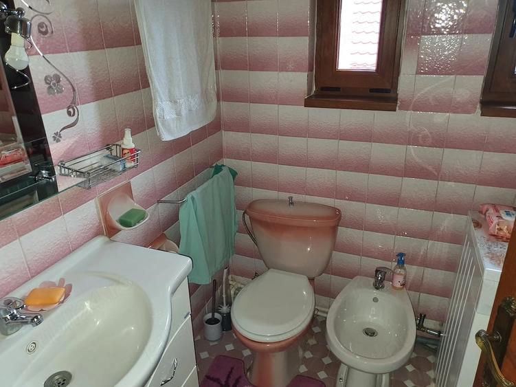 Casă cu Teren 520 Mp în Vlădești