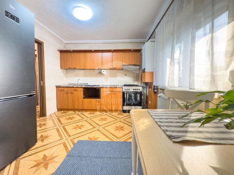 Apartament cu 2 camere decomandat, mobilat în Sebastian