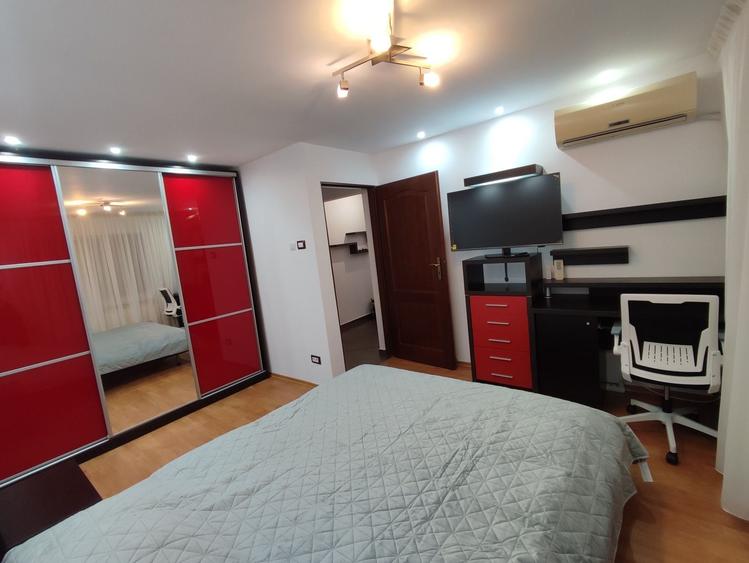 Apartament cu 2 camere decomandat în Nicolina
