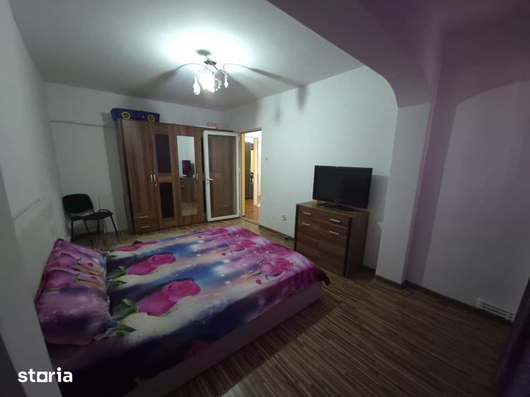 Apartament cu 2 camere decomandat în Siderurgiștilor
