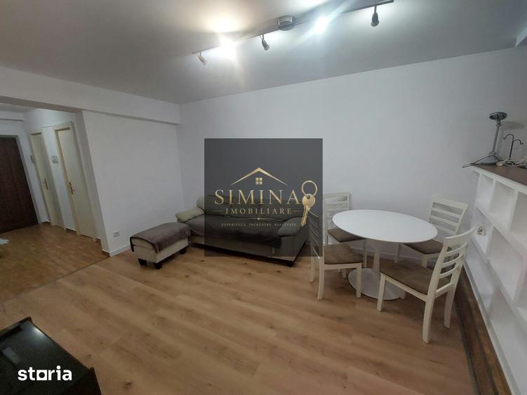 Apartament cu 3 camere decomandat în 22 Decembrie 1989