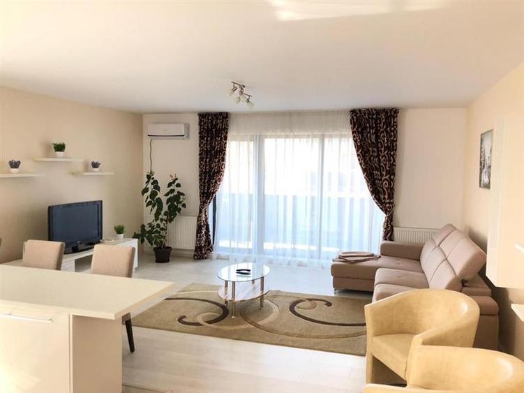 Apartament cu 3 camere semidecomandat, mobilat în Zorilor