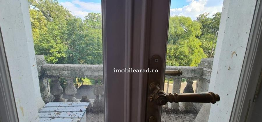 Apartament cu 2 camere decomandat, mobilat în Ultracentral