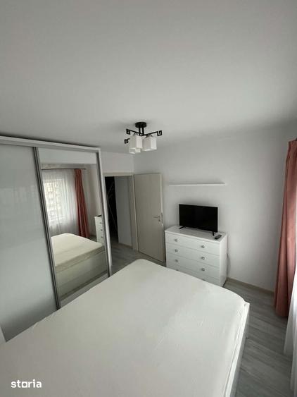 Apartament cu 2 camere decomandat în Micro 17