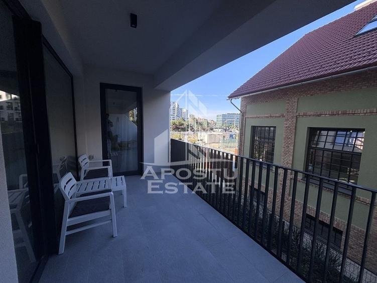 Apartament cu 2 camere semidecomandat, mobilat în Central